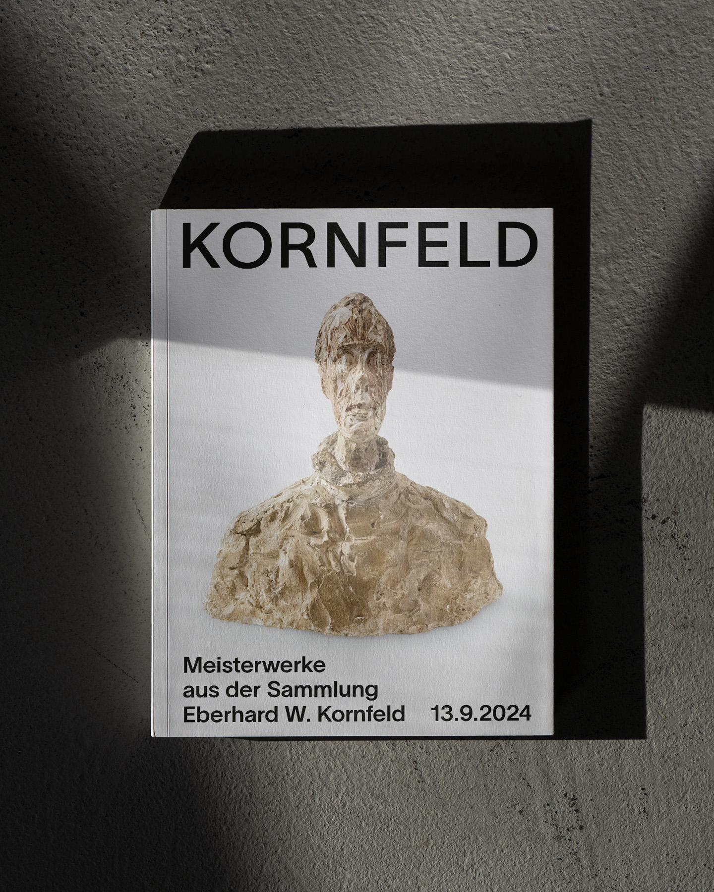 Das Titelblatt des Kornfeld-Katalogs «Meisterwerke aus der Sammlung Eberhard W. Kornfeld, 13.9.2024» zeigt ein Büste von Alberto Giacometti.