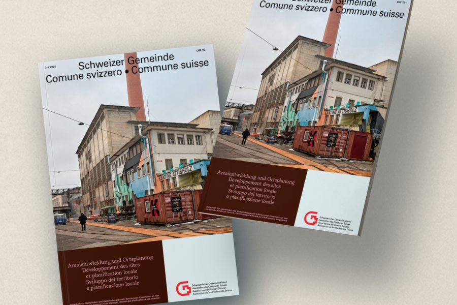 Zweimal das Cover einer neuen Ausgabe zum Thema «Arealentwicklung und Ortsplanung». Es zeigt das Attisholzareal im Solothurner Riedholz.