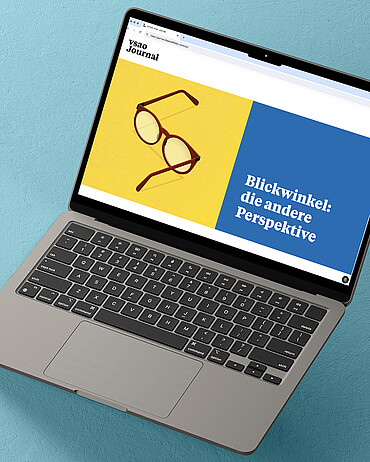 Ein Laptop zeigt die erste Seite des VSAO-Webmagazins zum Fokusthema «Blickwinkel: die andere Perspektive».